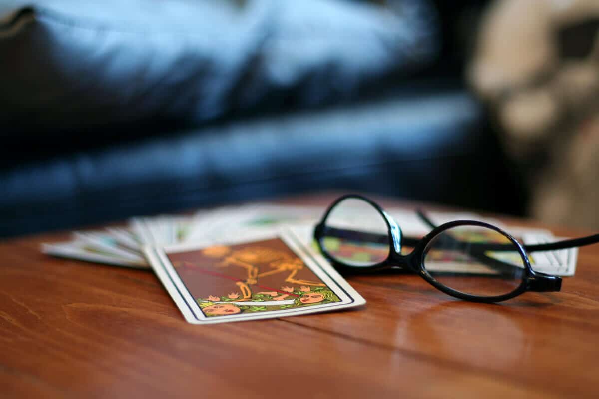 Telling the Narrative in a Tarot Reading
