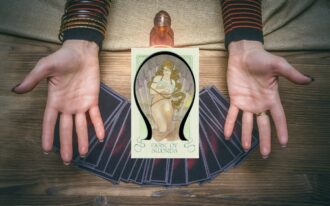 How to Deal with the 8 of Swords