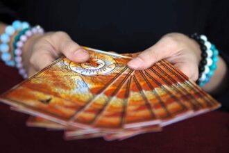 Getting Messages from Loved Ones Through Tarot